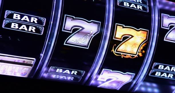 Reactoonz slot game interface on ayuslot login